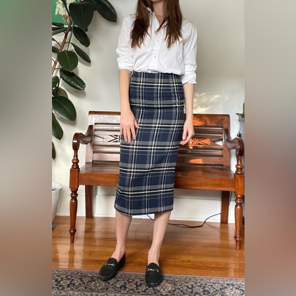 ASOS Blue Plaid Pencil Skirt – Fitted, High-Waist, Work or Street Style - Picture 3 of 8